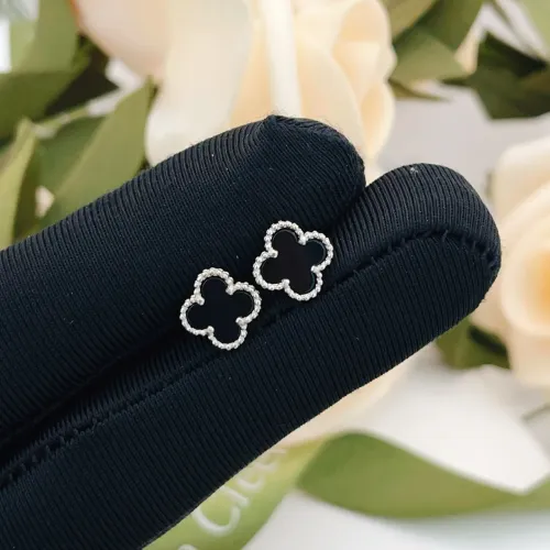 Replica Van Cleef & Arpels Earrings For Women #1413521 $25.00 USD for Wholesale