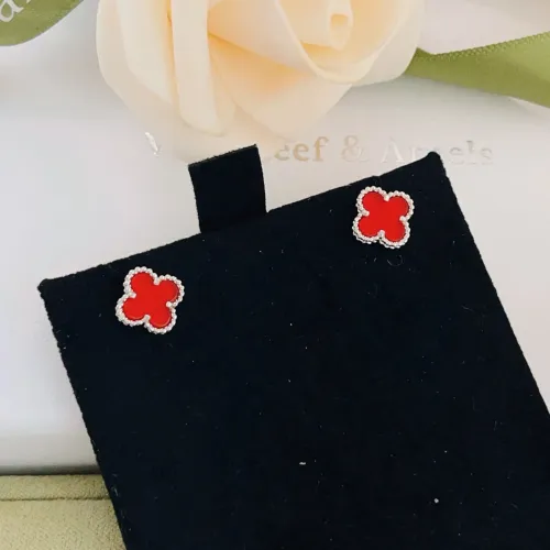 Replica Van Cleef & Arpels Earrings For Women #1413523 $25.00 USD for Wholesale