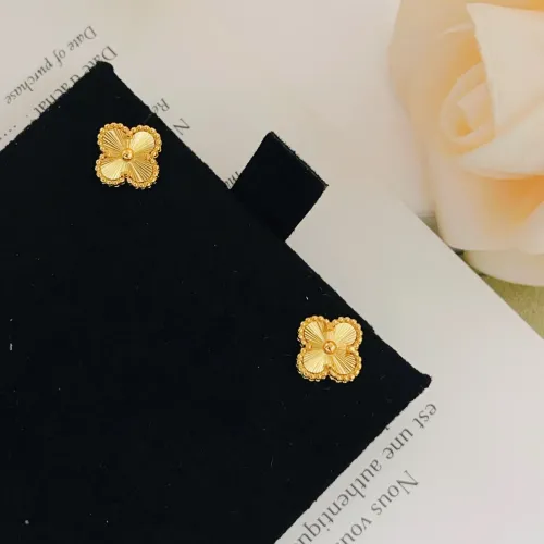 Replica Van Cleef & Arpels Earrings For Women #1413531 $25.00 USD for Wholesale