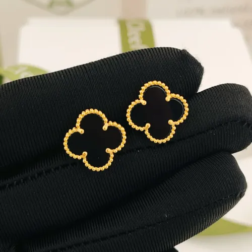 Replica Van Cleef & Arpels Earrings For Women #1413534 $25.00 USD for Wholesale