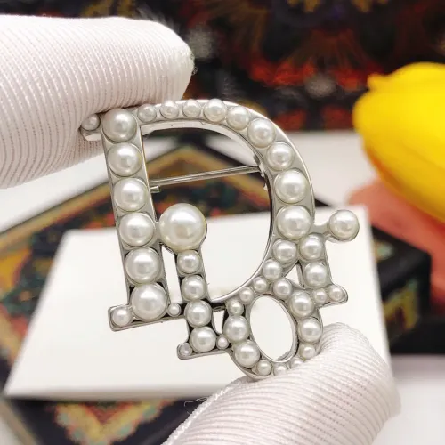Christian Dior Brooches For Women #1414034 $25.00 USD, Wholesale Replica Christian Dior Brooches