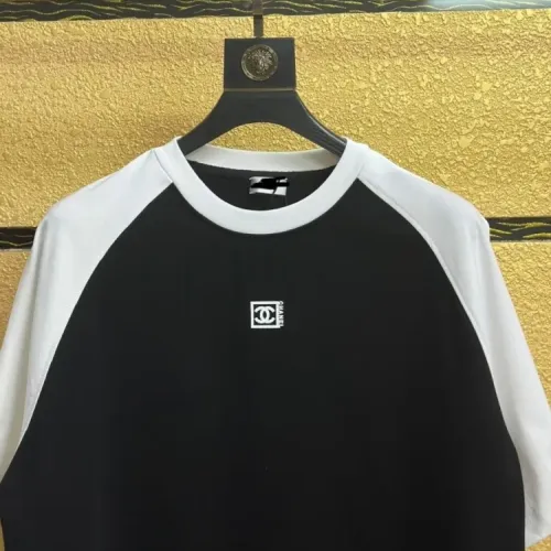 Replica Chanel T-Shirts Short Sleeved For Unisex #1414097 $39.00 USD for Wholesale
