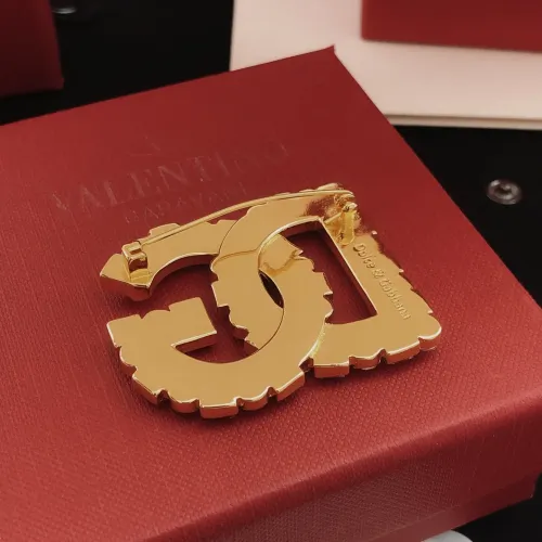 Replica Dolce & Gabbana Brooches For Women #1414372 $32.00 USD for Wholesale