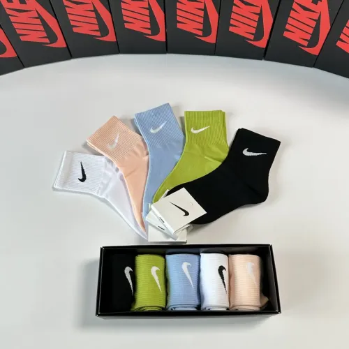 Replica Nike Socks #1414818 $27.00 USD for Wholesale