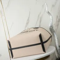 $108.00 USD Burberry AAA Quality Shoulder Bags For Women #1410852