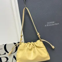 $112.00 USD LOEWE AAA Quality Messenger Bags For Women #1411154