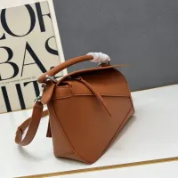 $105.00 USD LOEWE AAA Quality Messenger Bags For Women #1411181