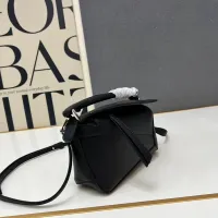 $98.00 USD LOEWE AAA Quality Messenger Bags For Women #1411203