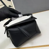 $98.00 USD LOEWE AAA Quality Messenger Bags For Women #1411203
