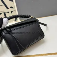 $98.00 USD LOEWE AAA Quality Messenger Bags For Women #1411204