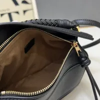 $98.00 USD LOEWE AAA Quality Messenger Bags For Women #1411204