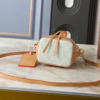 $48.00 USD Louis Vuitton Messenger Bags For Women #1412313