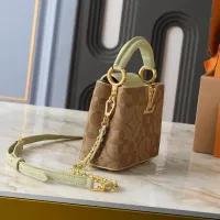 $92.00 USD Louis Vuitton AAA Quality Messenger Bags For Women #1412434