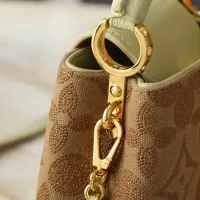 $92.00 USD Louis Vuitton AAA Quality Messenger Bags For Women #1412434