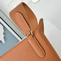 $165.00 USD Hermes AAA Man Messenger Bags #1412595