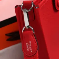 $96.00 USD Hermes AAA Quality Messenger Bags For Women #1412633