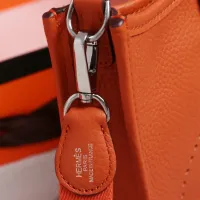 $96.00 USD Hermes AAA Quality Messenger Bags For Women #1412640