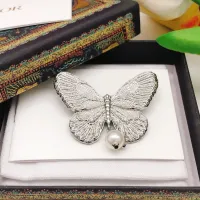 $27.00 USD Christian Dior Brooches For Women #1413392
