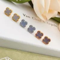 $25.00 USD Van Cleef & Arpels Earrings For Women #1413526