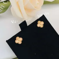 $25.00 USD Van Cleef & Arpels Earrings For Women #1413530