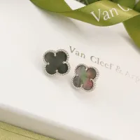 $25.00 USD Van Cleef & Arpels Earrings For Women #1413535