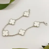$34.00 USD Van Cleef & Arpels Bracelets For Women #1413740