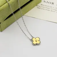 $25.00 USD Van Cleef & Arpels Necklaces For Women #1413848