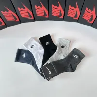 $29.00 USD Nike Socks #1414820