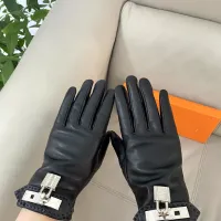 $60.00 USD Louis Vuitton LV Gloves For Women #1415592