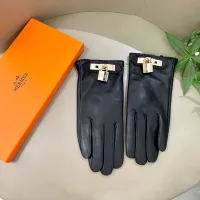 $60.00 USD Louis Vuitton LV Gloves For Women #1415593