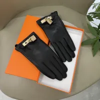 $60.00 USD Louis Vuitton LV Gloves For Women #1415593