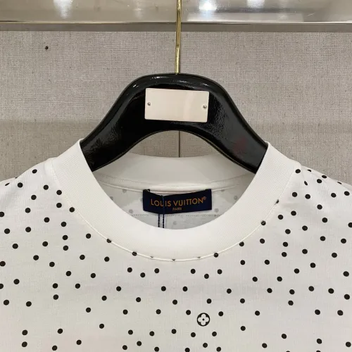 Replica Louis Vuitton LV T-Shirts Short Sleeved For Men #1418352 $64.00 USD for Wholesale