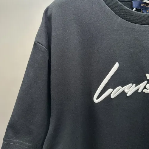 Replica Louis Vuitton LV T-Shirts Short Sleeved For Unisex #1418771 $56.00 USD for Wholesale