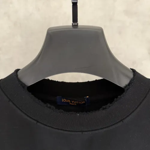 Replica Louis Vuitton LV T-Shirts Short Sleeved For Unisex #1418800 $56.00 USD for Wholesale