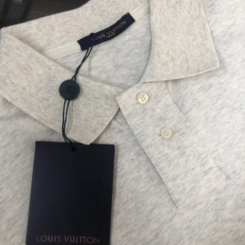 Replica Louis Vuitton LV T-Shirts Short Sleeved For Unisex #1419874 $38.00 USD for Wholesale