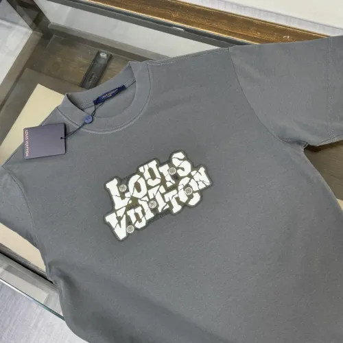 Replica Louis Vuitton LV T-Shirts Short Sleeved For Unisex #1419961 $29.00 USD for Wholesale