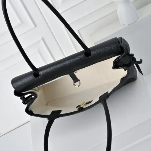 Replica Chanel AAA Quality Shoulder Bags For Women #1420102 $98.00 USD for Wholesale