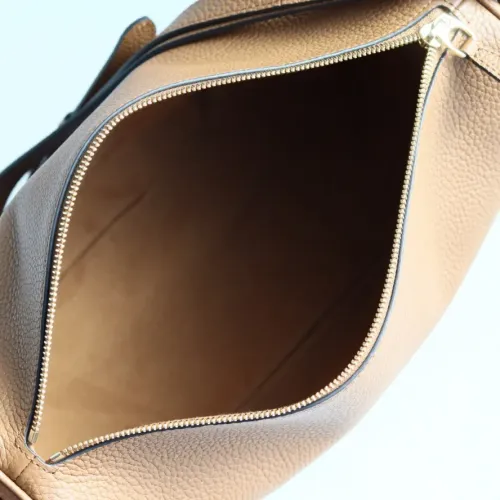 Replica Gucci AAA Quality Shoulder Bags For Women #1420355 $182.00 USD for Wholesale