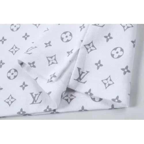 Replica Louis Vuitton LV T-Shirts Short Sleeved For Men #1420406 $39.00 USD for Wholesale