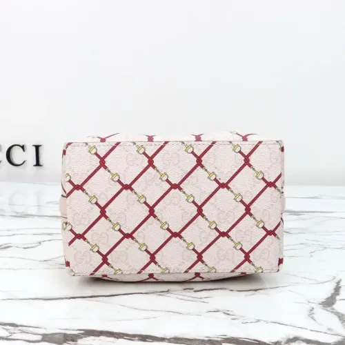 Replica Gucci AAA Quality Handbags For Women #1420470 $140.00 USD for Wholesale