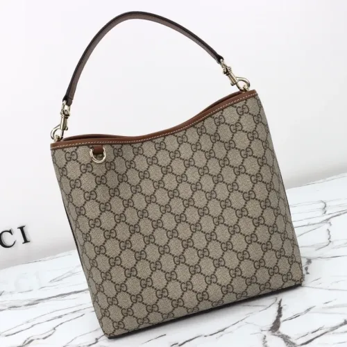 Replica Gucci AAA Quality Handbags For Women #1420513 $140.00 USD for Wholesale