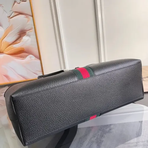 Replica Gucci AAA Quality Shoulder Bags For Women #1420548 $182.00 USD for Wholesale