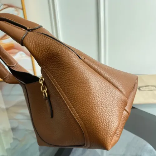 Replica Gucci AAA Quality Handbags For Women #1420611 $202.00 USD for Wholesale