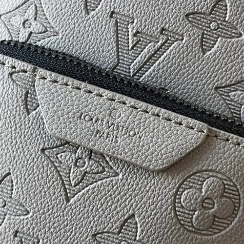 Replica Louis Vuitton AAA Man Messenger Bags #1422135 $92.00 USD for Wholesale