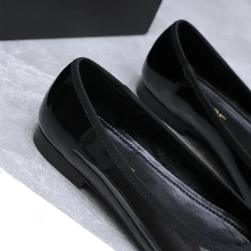 Replica Versace Flat Shoes For Women #1422326 $118.00 USD for Wholesale