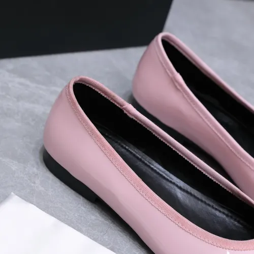 Replica Versace Flat Shoes For Women #1422327 $118.00 USD for Wholesale