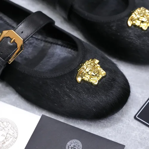 Replica Versace Flat Shoes For Women #1422333 $118.00 USD for Wholesale