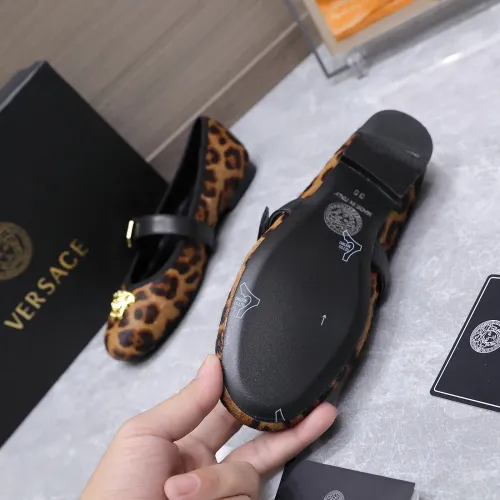 Replica Versace Flat Shoes For Women #1422334 $118.00 USD for Wholesale