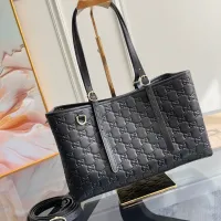 $202.00 USD Gucci AAA Quality Shoulder Bags For Women #1420535