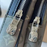 $88.00 USD Louis Vuitton AAA Man Messenger Bags #1422129